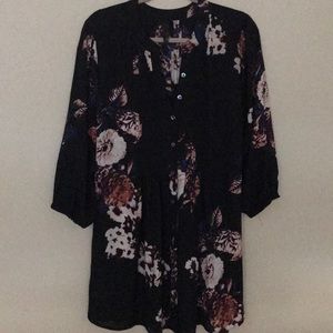 Melissa McCarthy Seven flowy floral top 1X